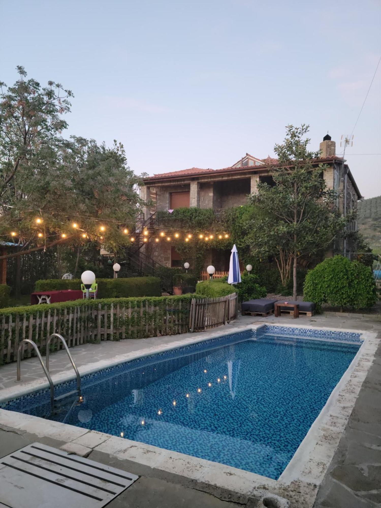 Villa Llanaj 培拉特 外观 照片